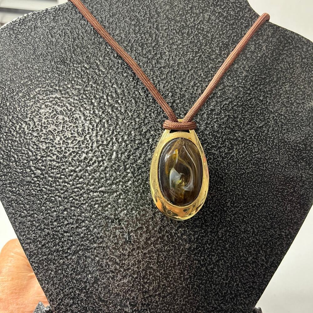Sarah Coventry 1978 Broadway Pendant Necklace Coird 24 inches Brown Gold